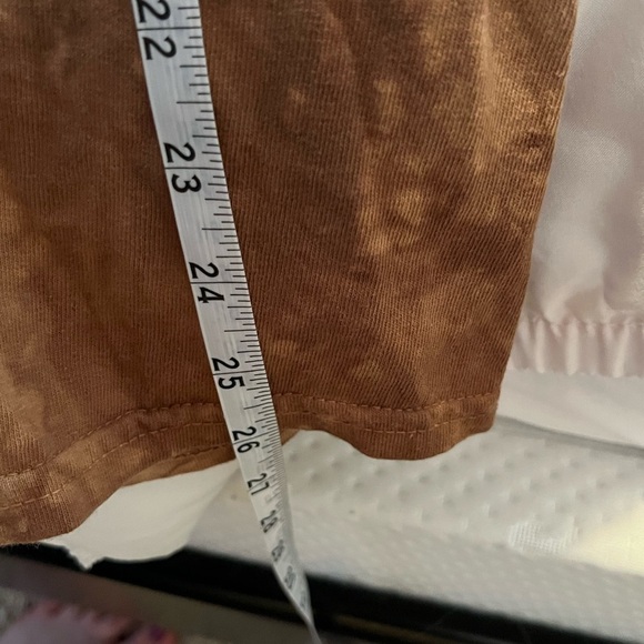 The Mountain Tan Brown Lion Face T-Shirt Men's Size Small - Picture 9 of 9